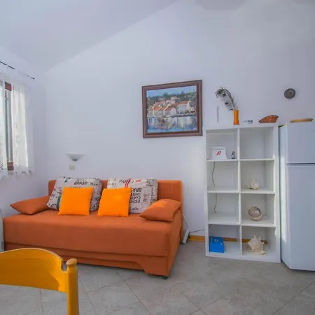 Apartman Punta Blue & Orange 5 M From The Sea *