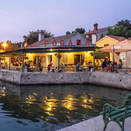 Apartman Punta Blue & Orange 5 M From The Sea *